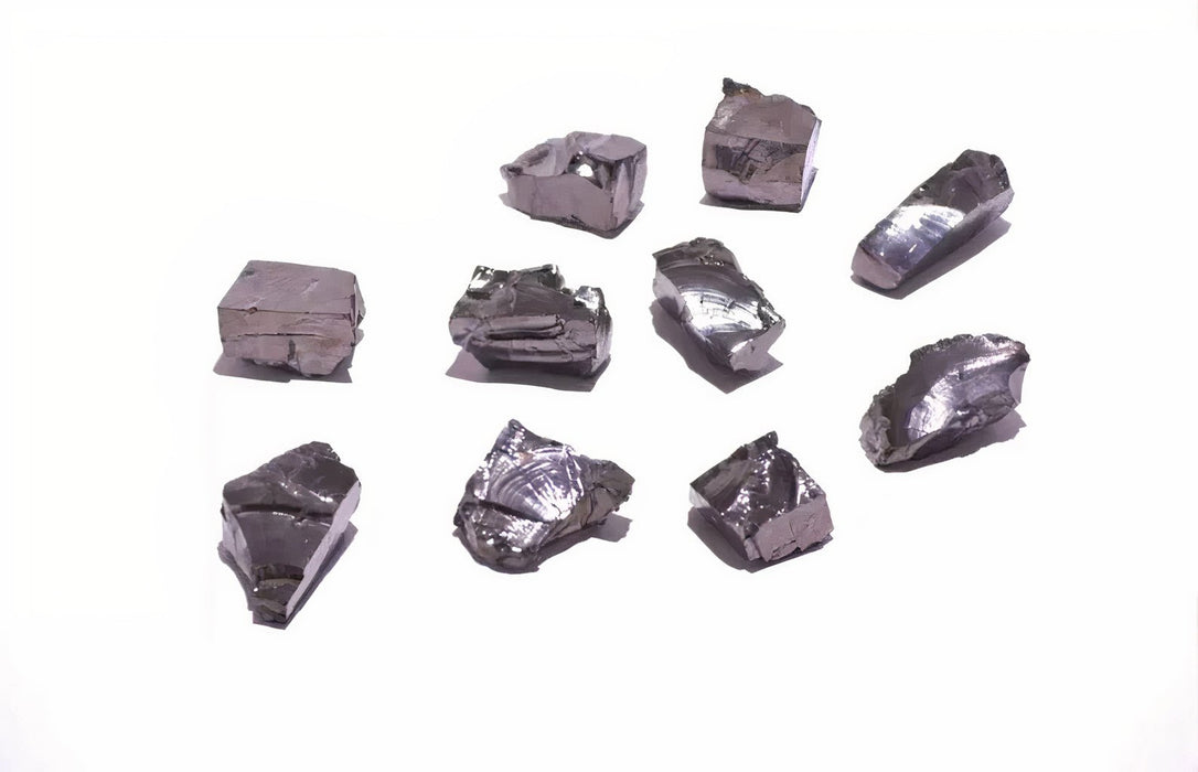 Shungite Stones scattered
